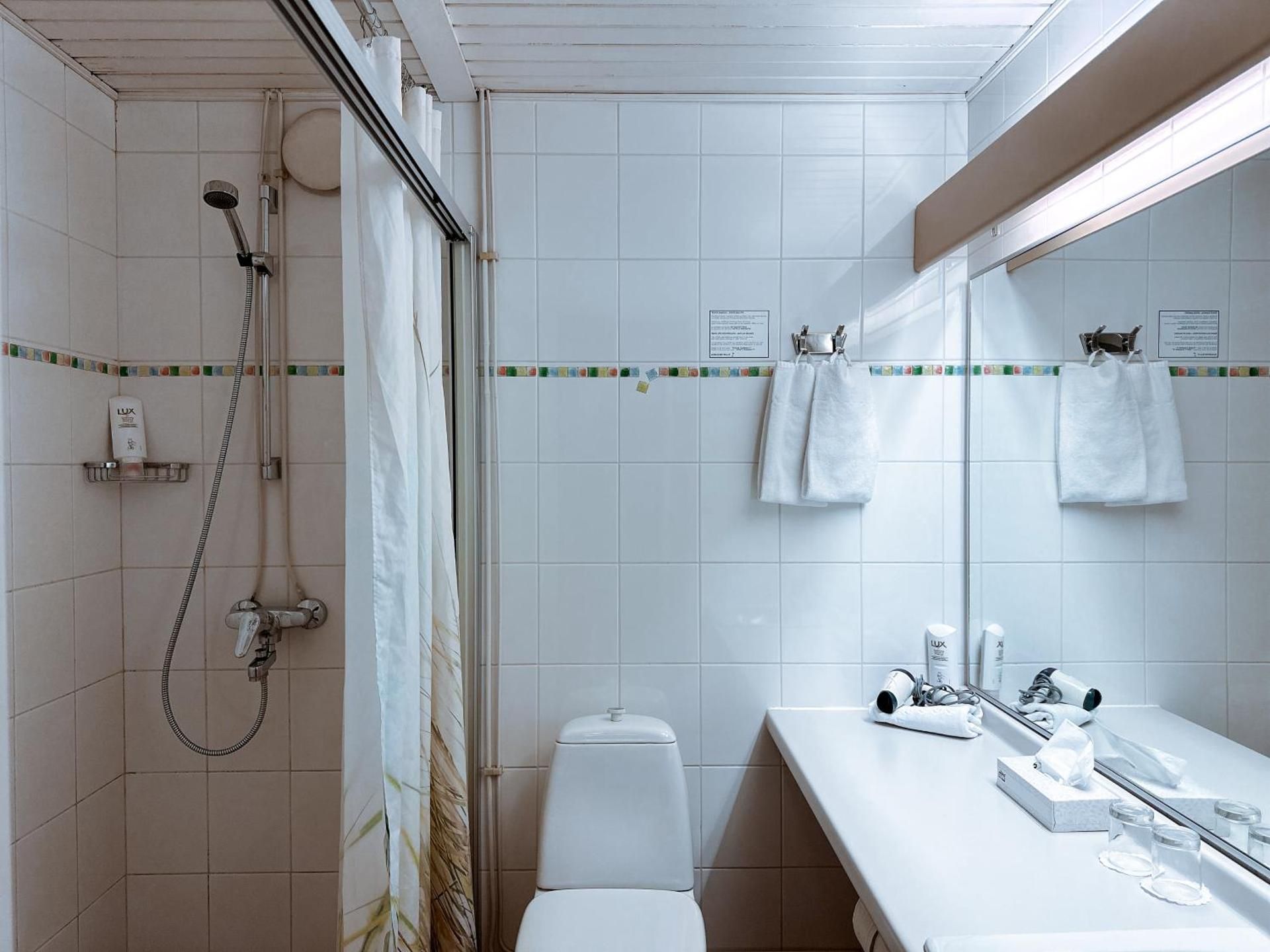 Hotel Sommelo Twin Room 9