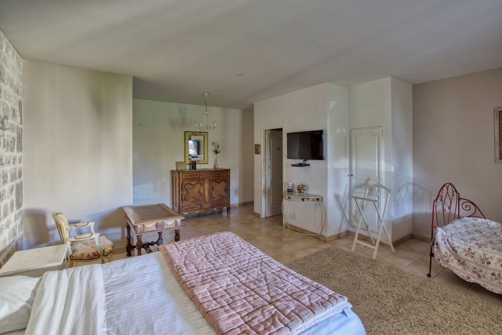 Domaine des Chais Romantic Double Room 7