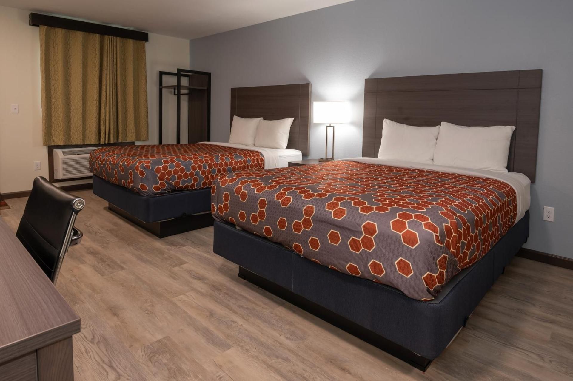 Town Motel Deluxe Double Room 2