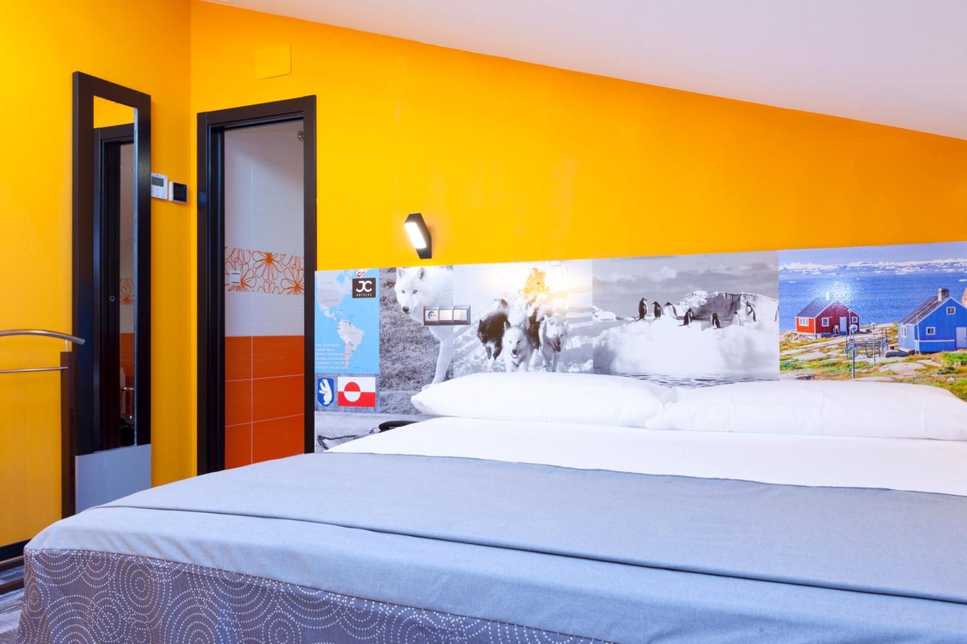 Superior King Room