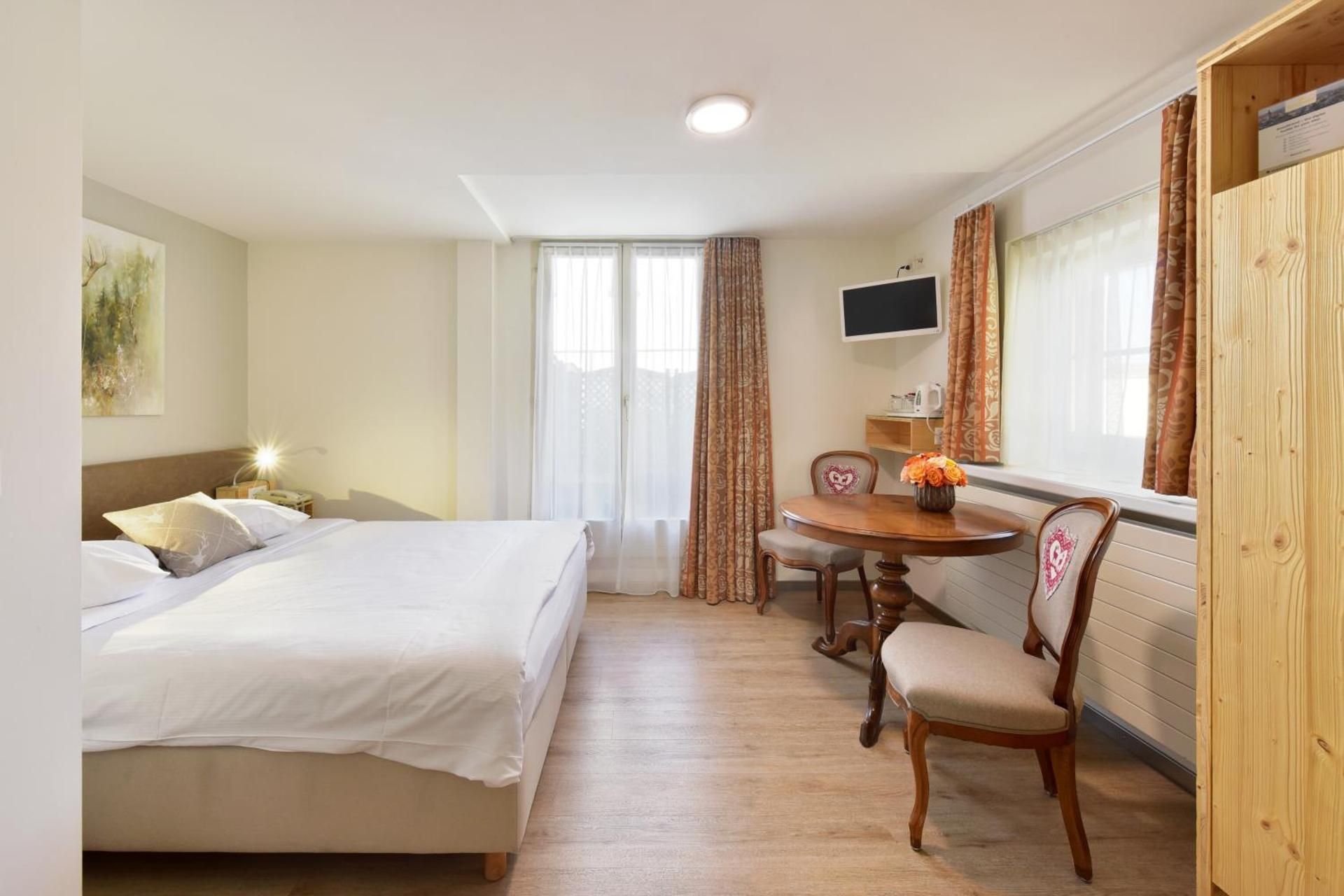 Standard Double Room With Queensize Bed