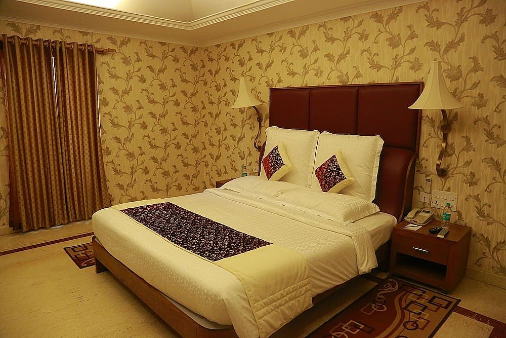Grand Deluxe Double Room