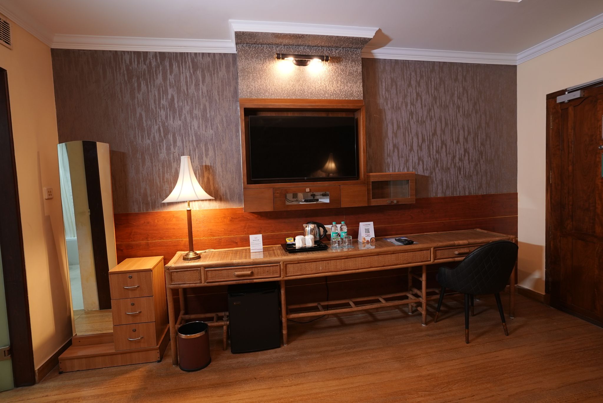 SAJ Earth Resort - Cochin Airport Premium Pool View Room 4