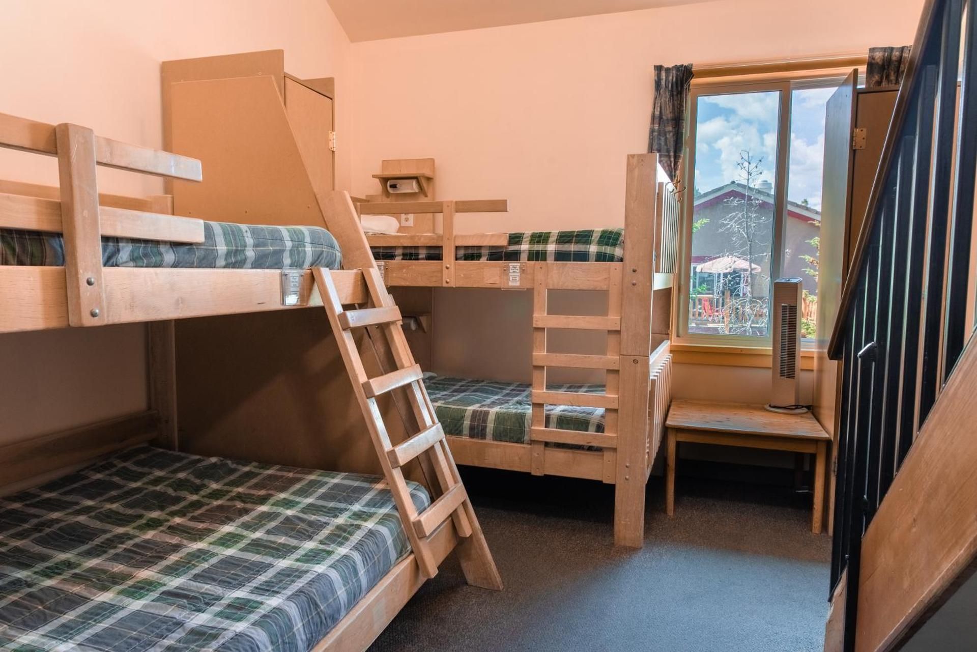 Bed in 5-Bed Mixed Dormitory Room with Private Bathroom