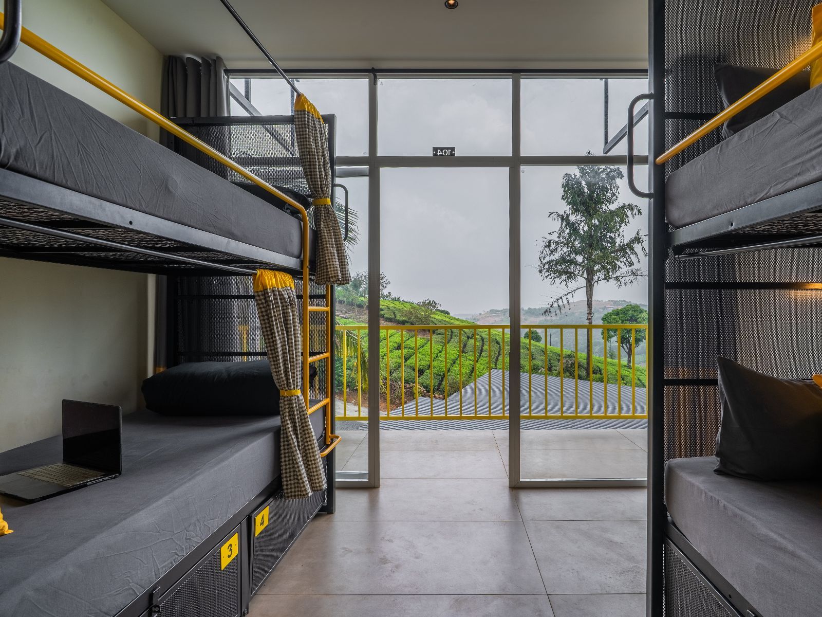 The Hosteller Bam Vagamon Bed in 4 Bed Mixed Dormitory with Garden View 7