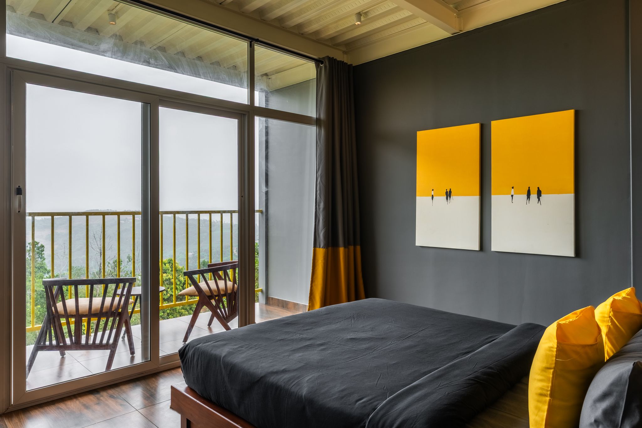 Deluxe Double Room with Balcony and Bathtub