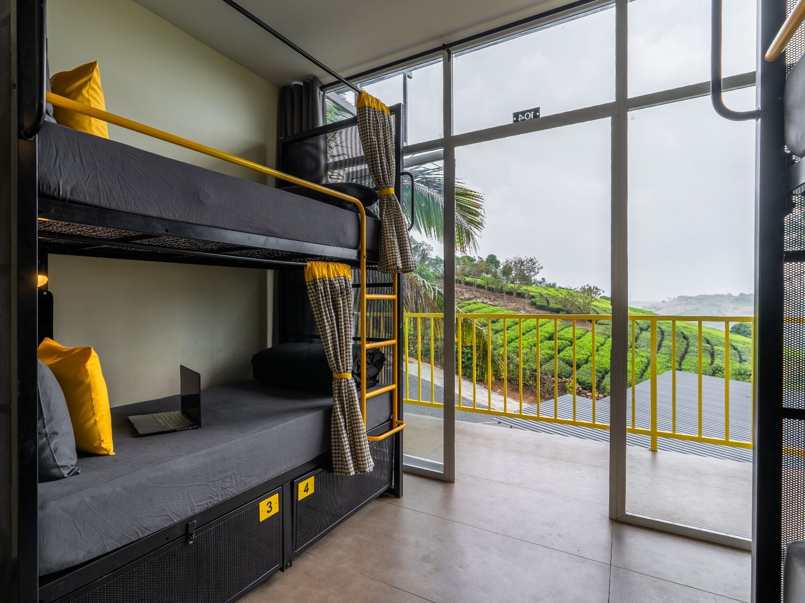The Hosteller Bam Vagamon Bed in 4 Bed Mixed Dormitory with Garden View 2