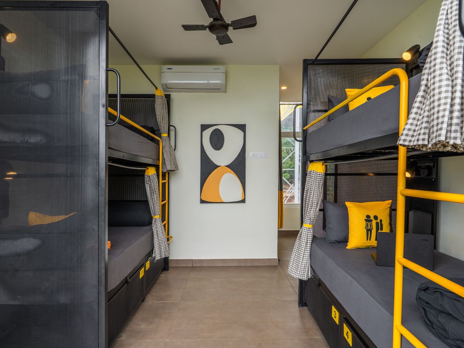 The Hosteller Bam Vagamon Bed in 4 Bed Mixed Dormitory with Garden View 3