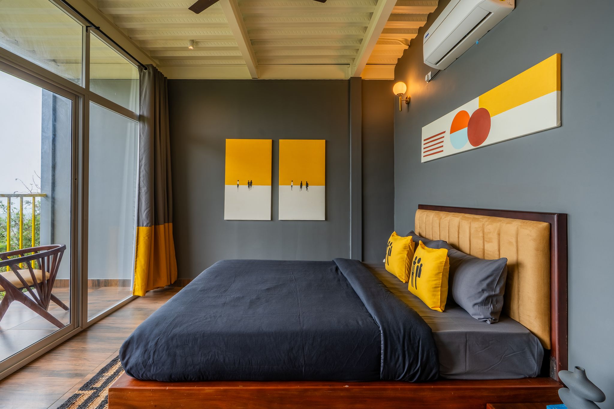 Deluxe Double Room with Balcony and Bathtub