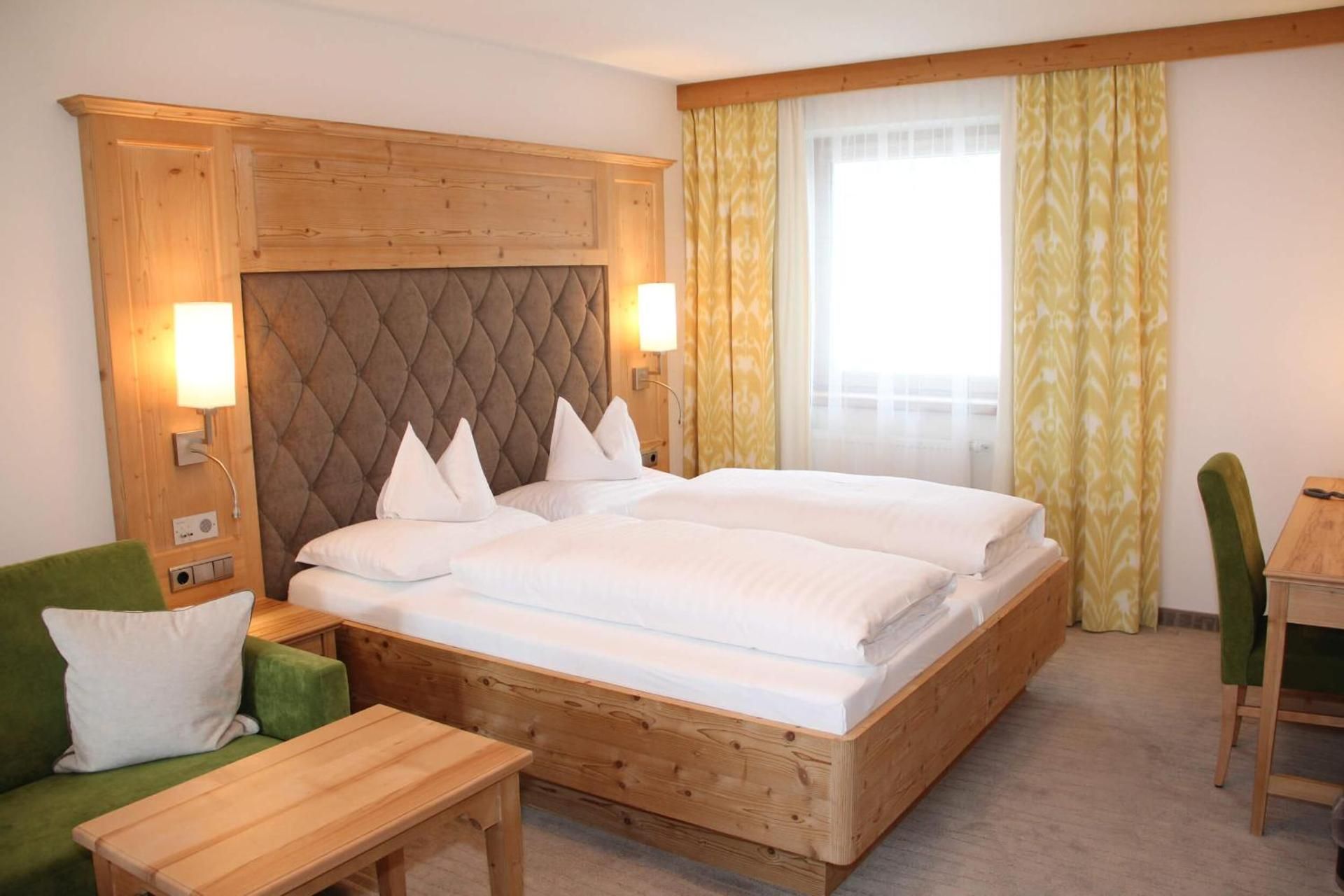 Hotel Pension Sonnleiten Family Room with Shower