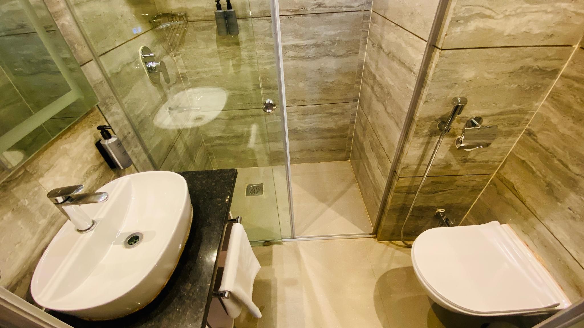 THE CLAN INDORE - VIJAY NAGAR Deluxe 3