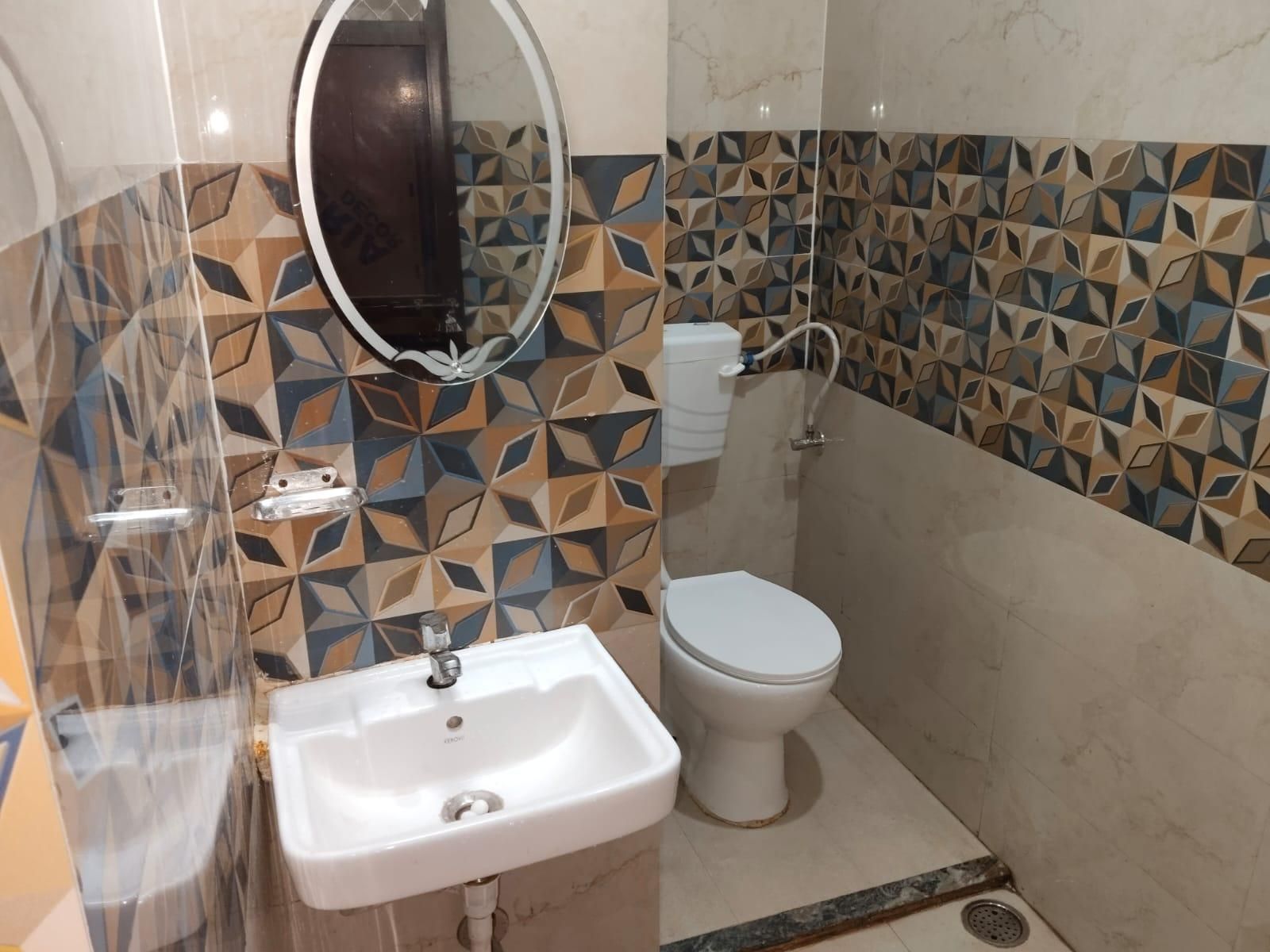 Rudra Guest House 4 Bedded Room - Non-Smoking 3