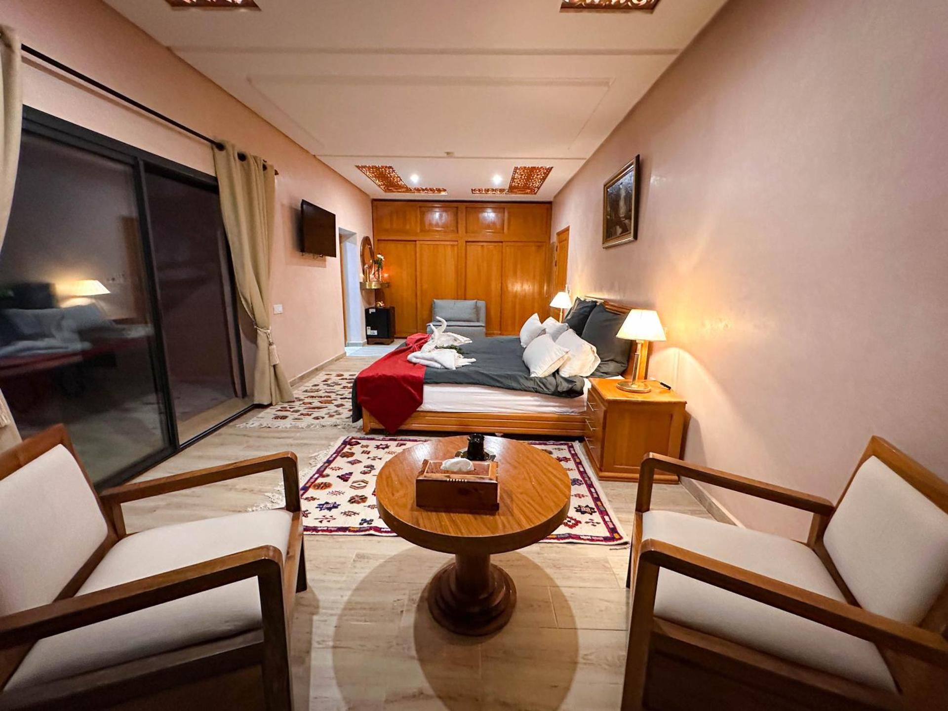 Atlas Front King Suite with Balcony 3