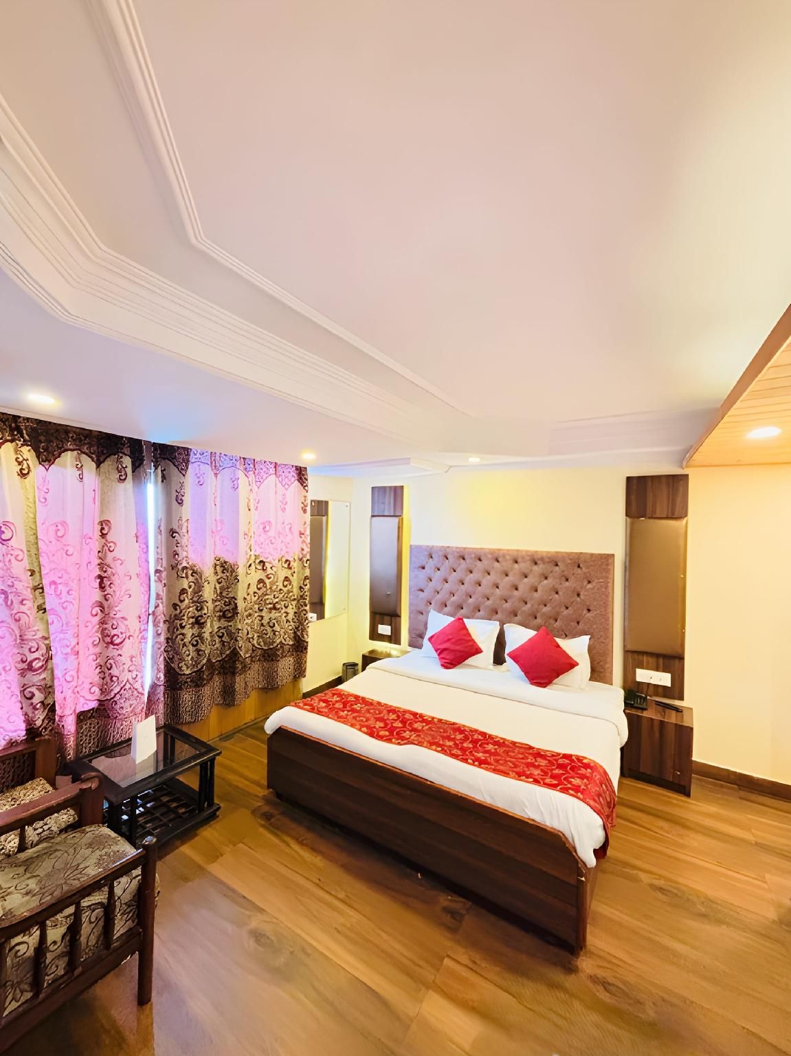 Hotel Lords Grey Deluxe Near The Mall Road Shimla Premium Room 2