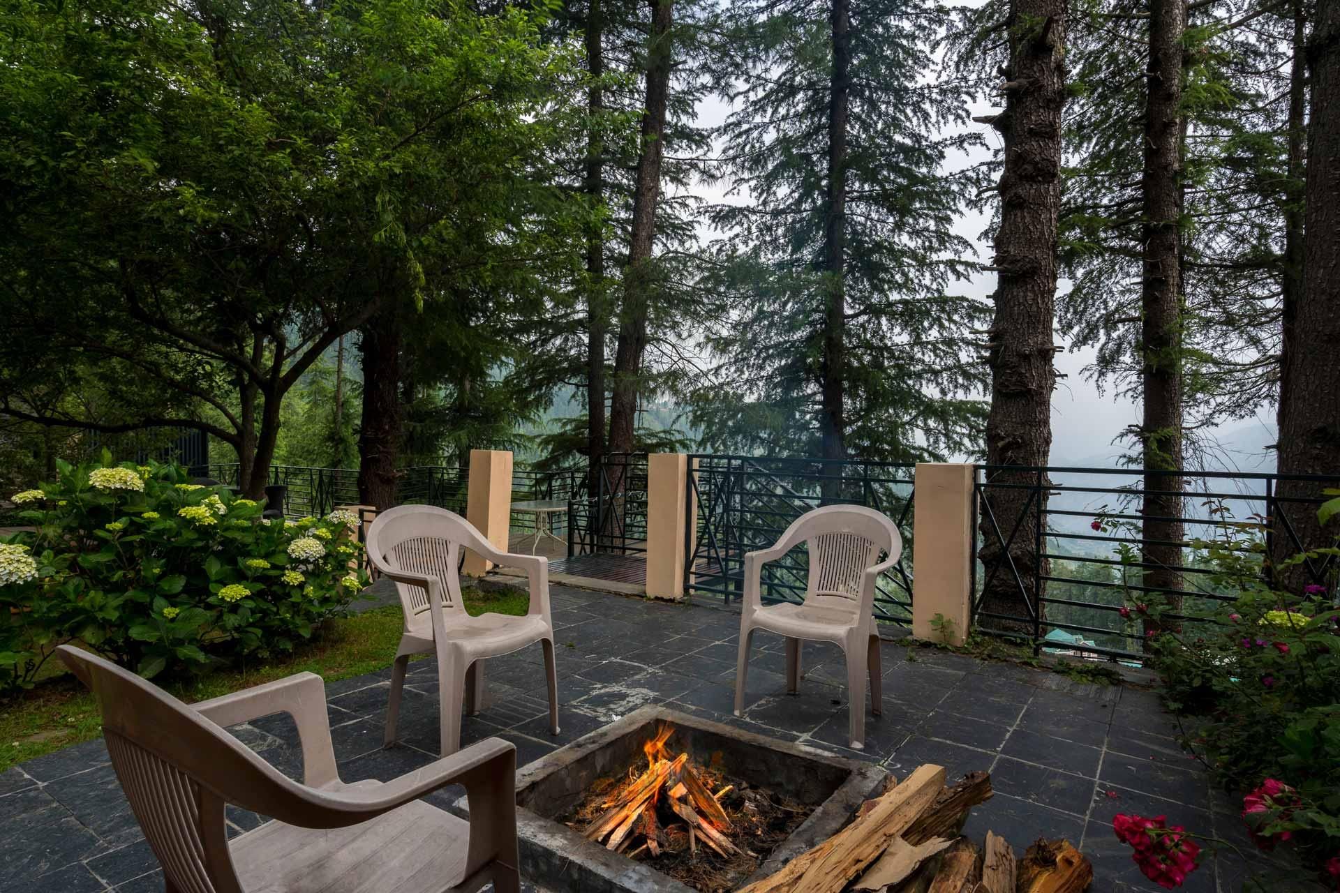 Wood House Retreat by Vista Rooms