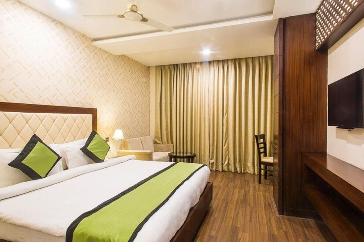 Premium Deluxe Room