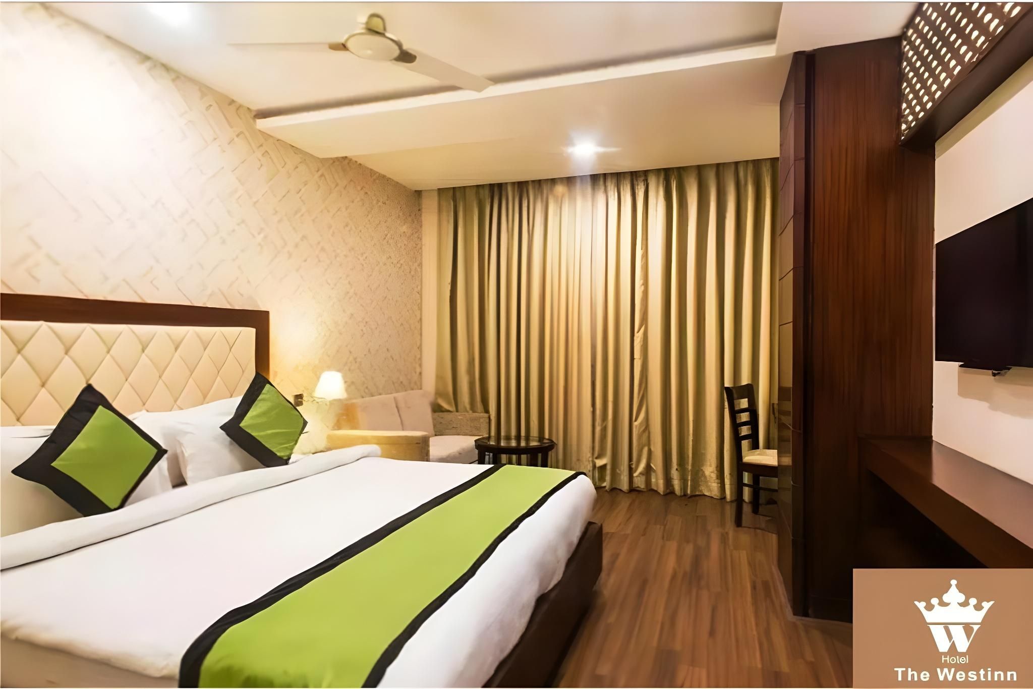 Club Deluxe Room
