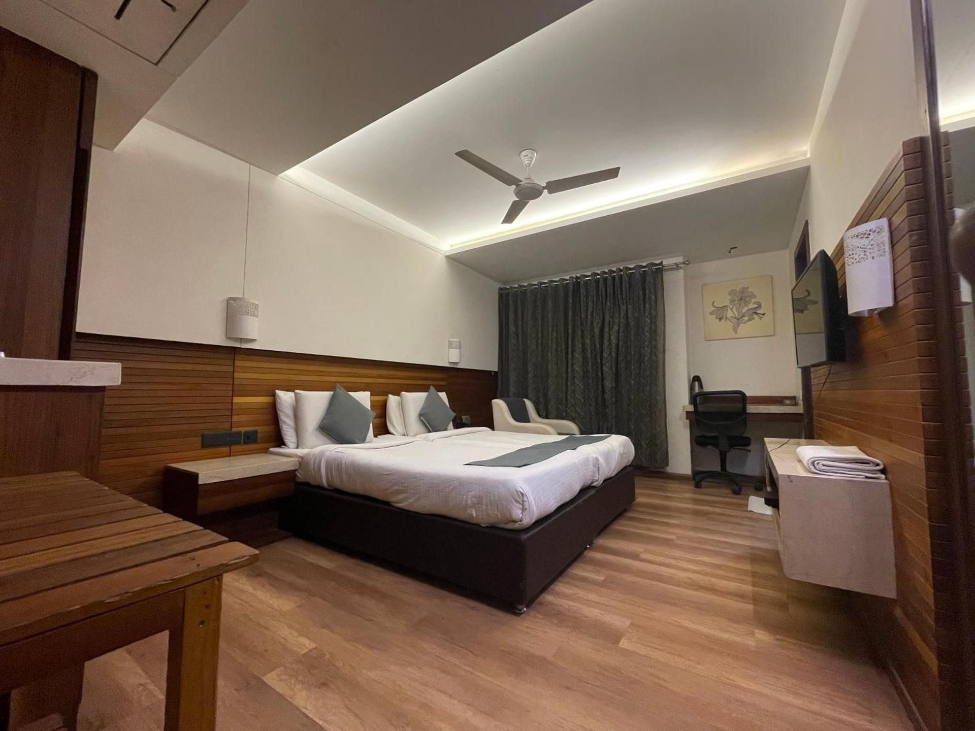 Hotel LOTO Premier Deluxe 3