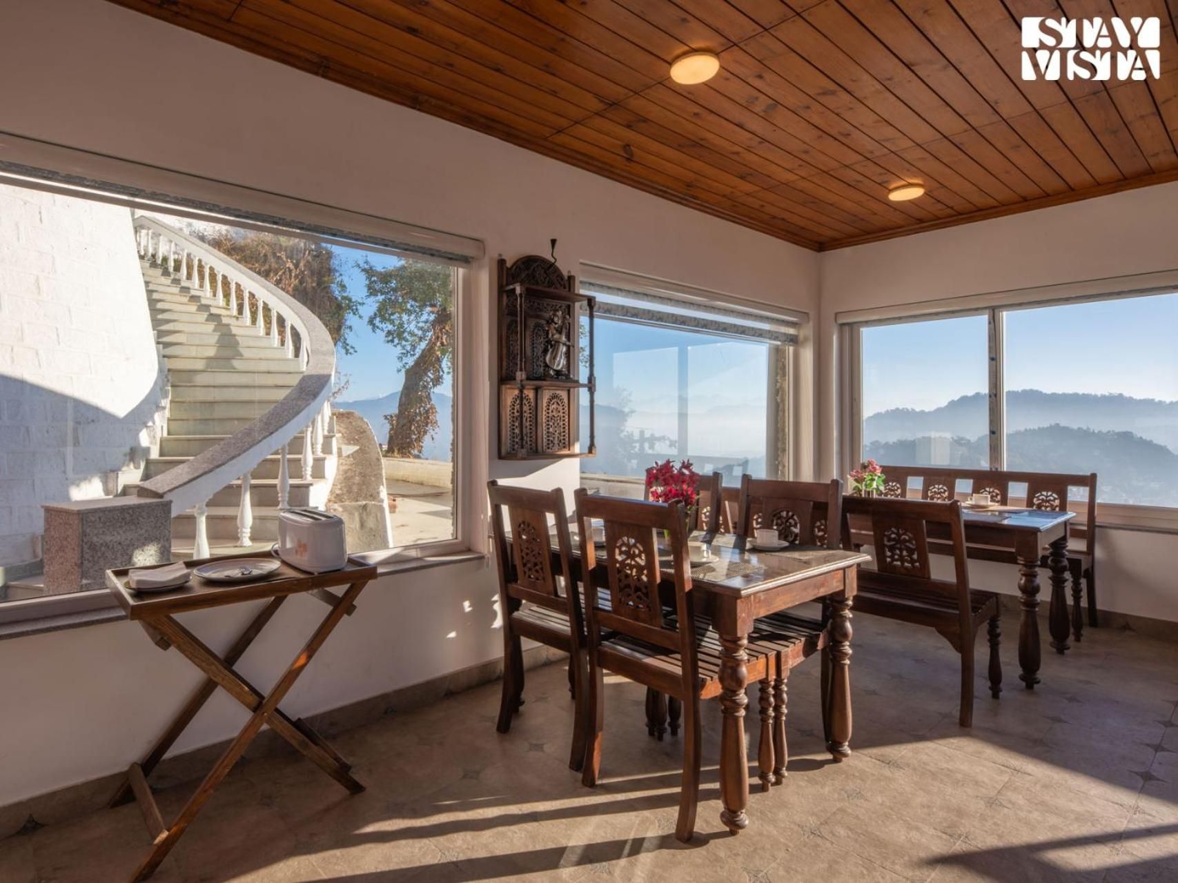 StayVista at Pineview @ Albert Estate