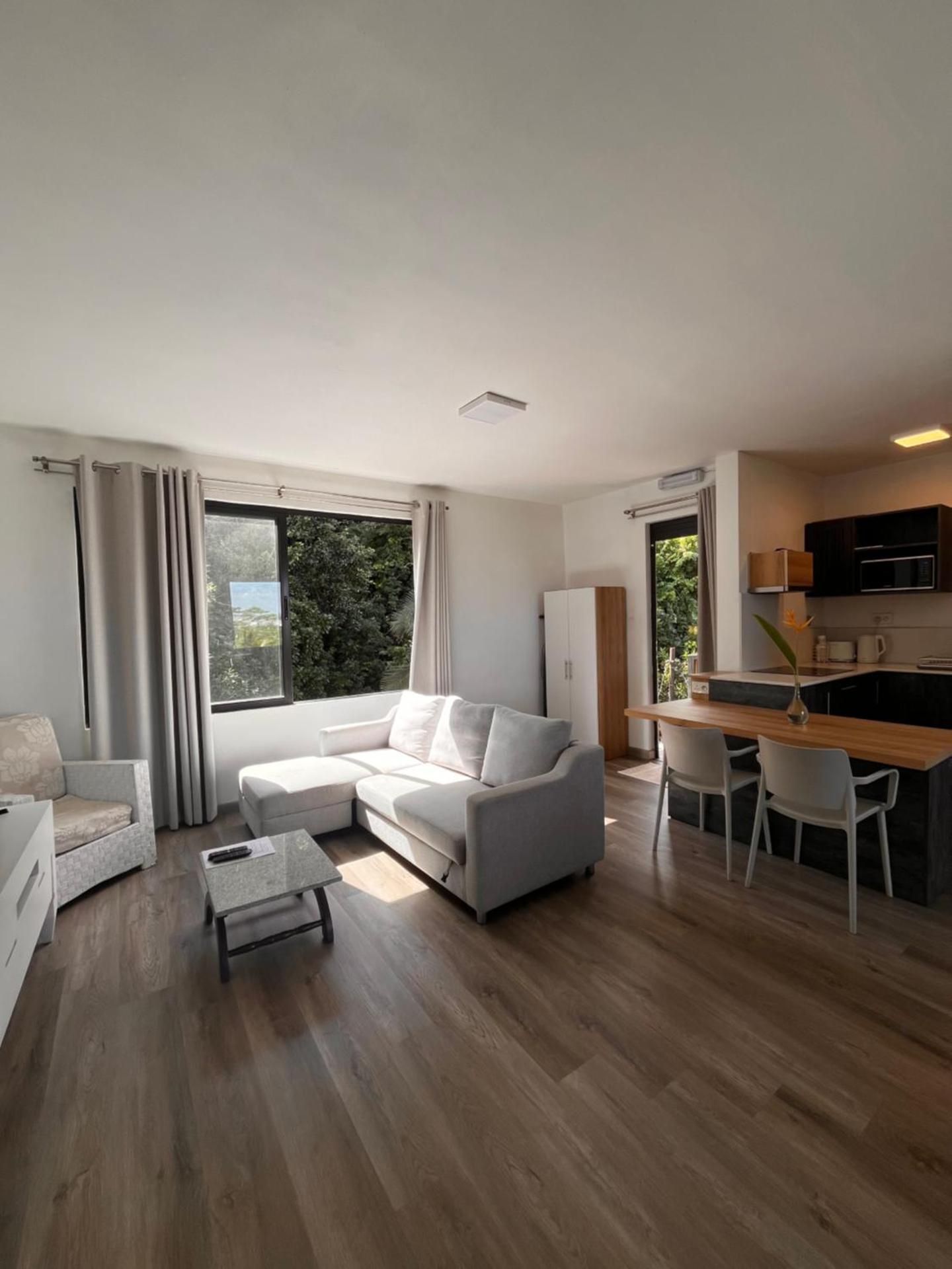 Roof Top Suite with Mountain View 2