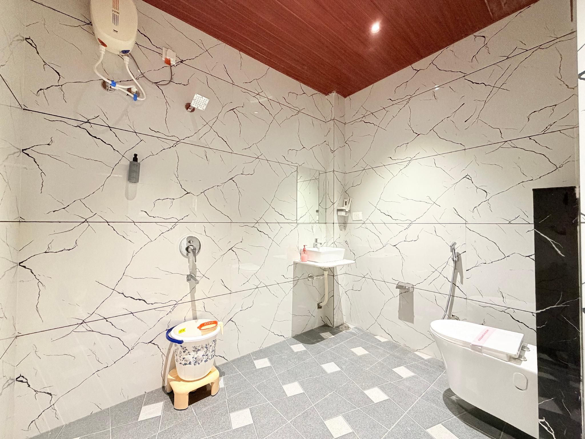 Home Escape Sapphire 1BHK | Mahalaxmi Nagar Apartment 2