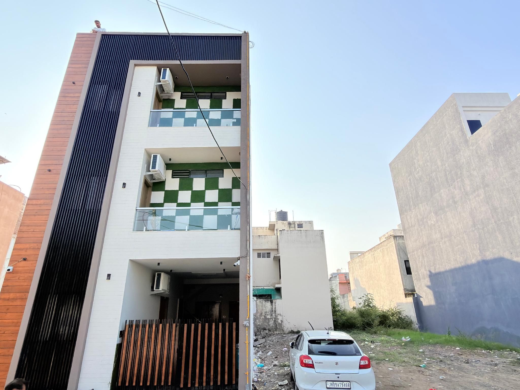 Home Escape Sapphire 1BHK | Mahalaxmi Nagar
