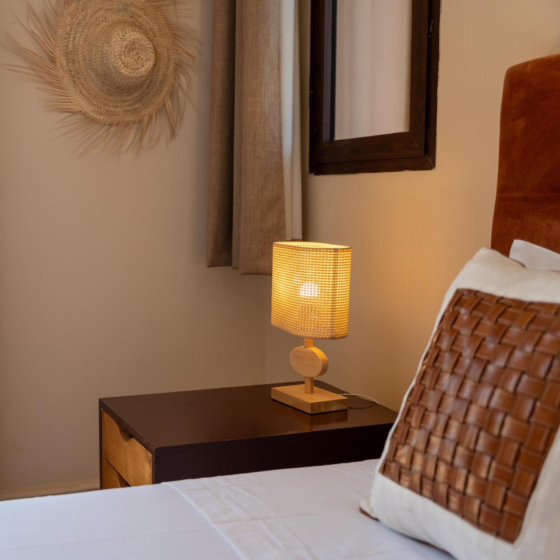 Hacienda de Julie Queen Room with Pool View 11