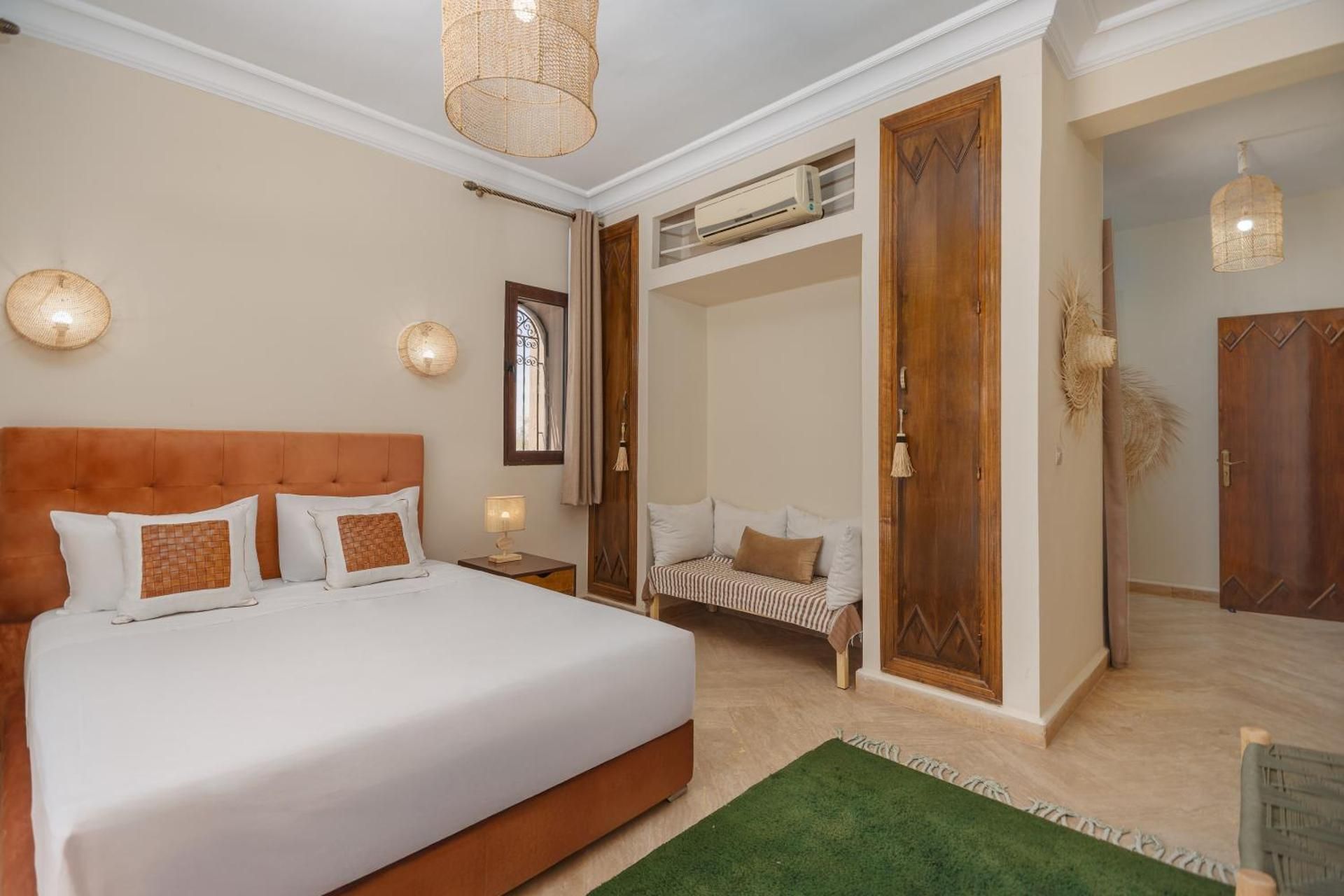 Hacienda de Julie Queen Room with Pool View 5