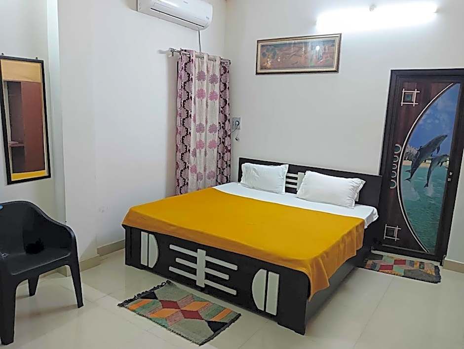 Deluxe Double Bedroom
