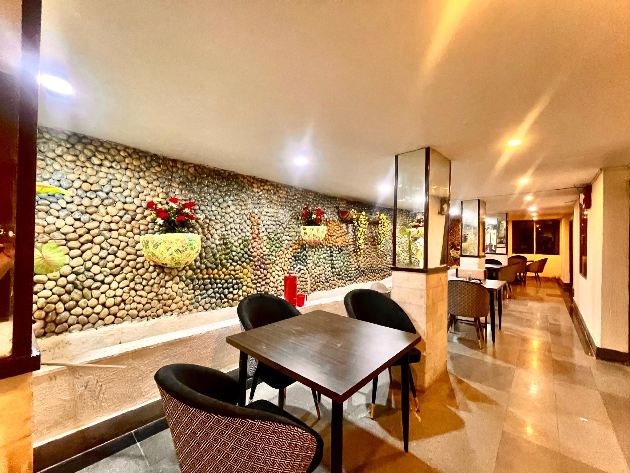 Hotel Roshie Mall Road Mussoorie Picture Palace