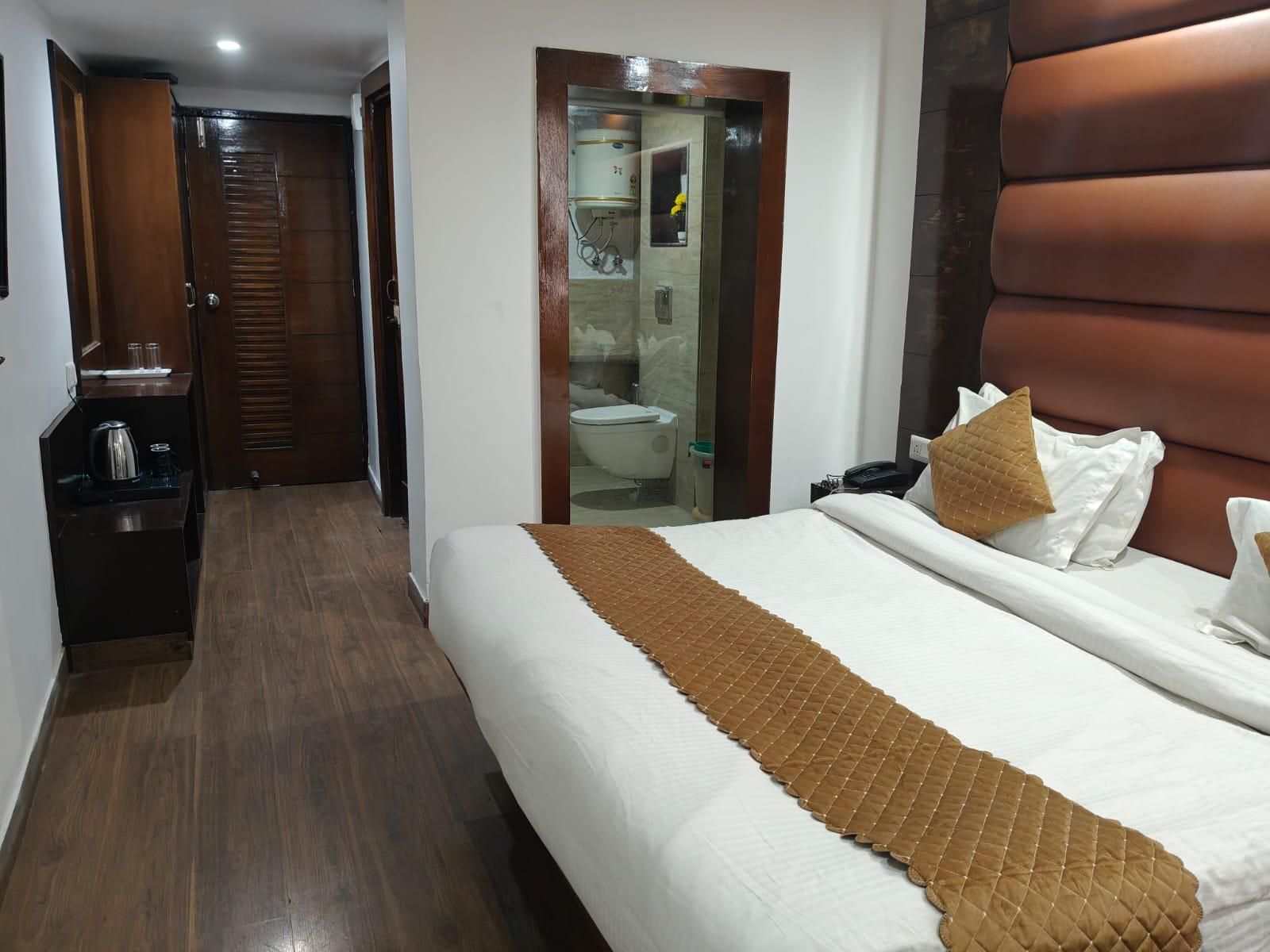 Hotel Roshie Mall Road Mussoorie Picture Palace