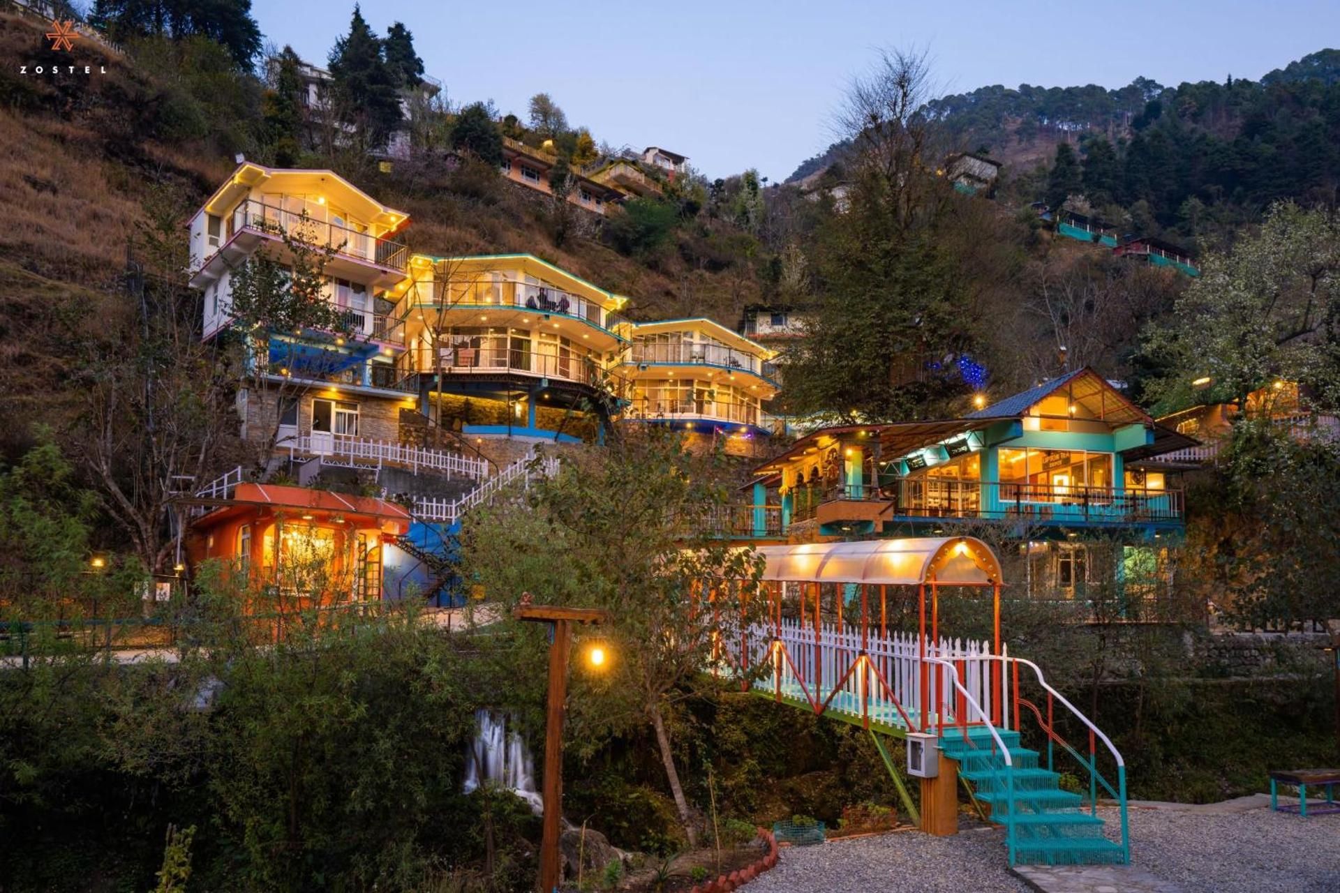 Zostel Plus Mussoorie (Kempty), Mussoorie
