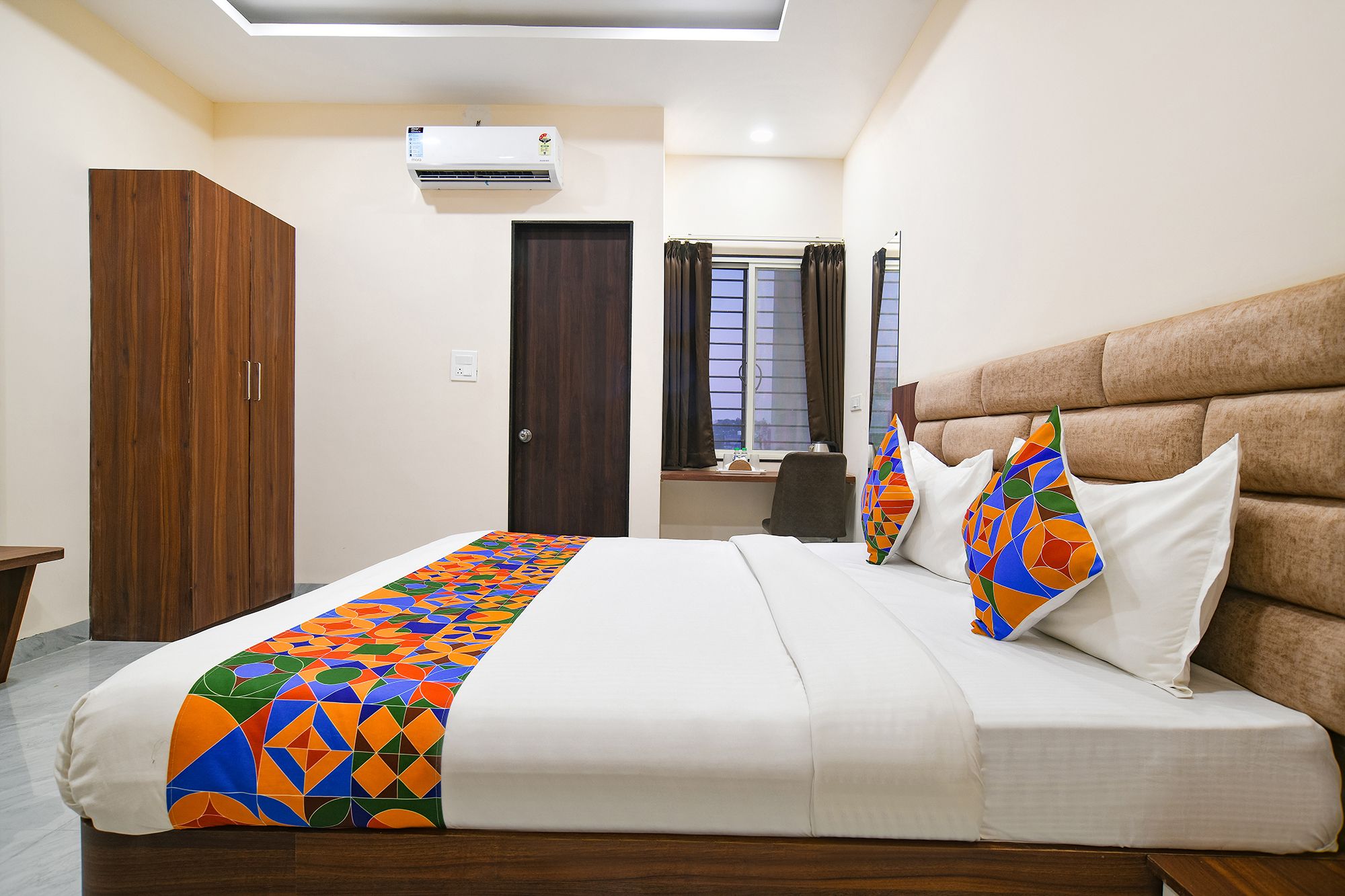 FabHotel Capital Inn Deluxe Room 2