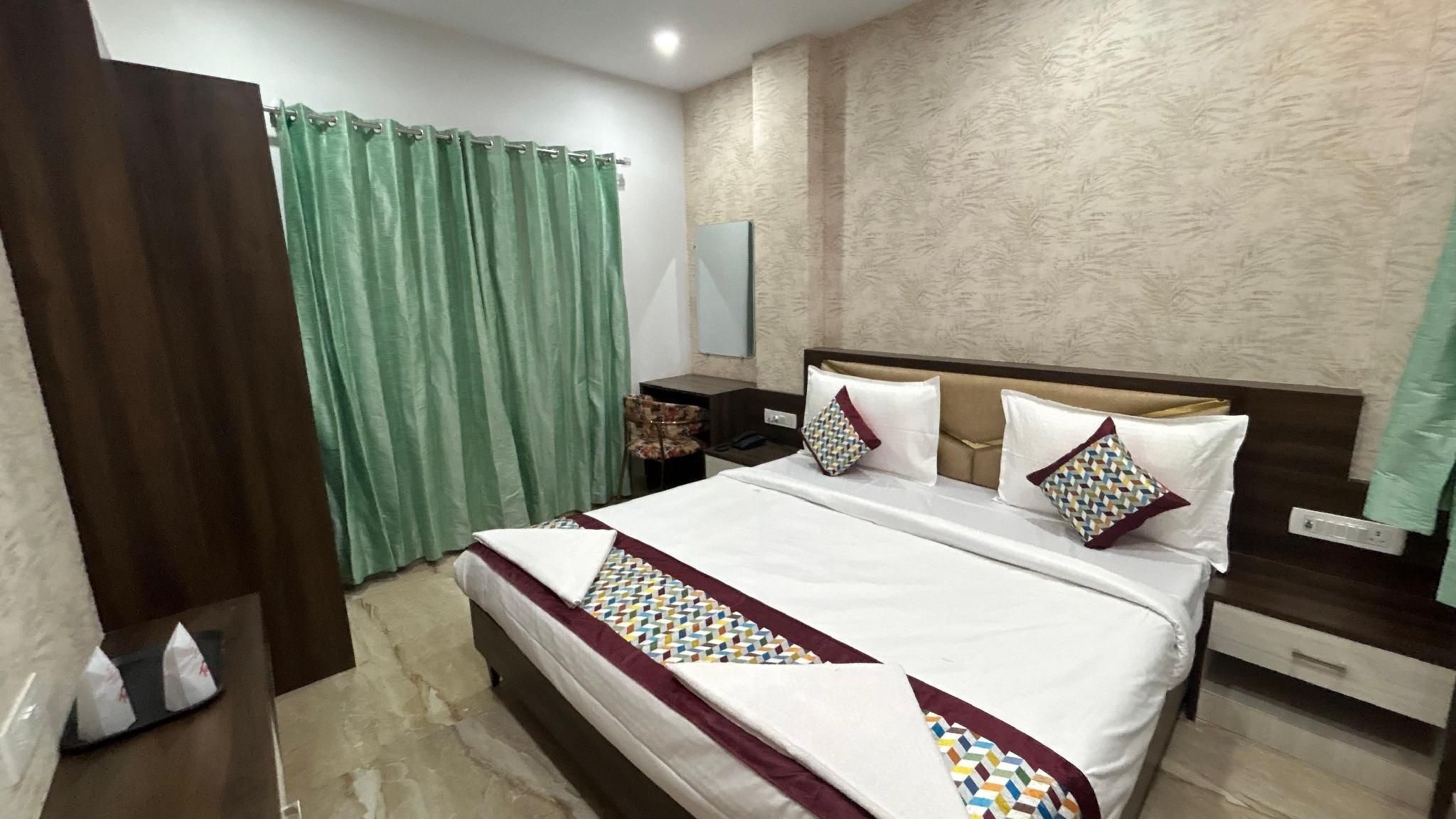 SANIDHYAM By Hotel sahu Double Room