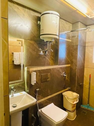 Hotel Kufri Holiday Inn