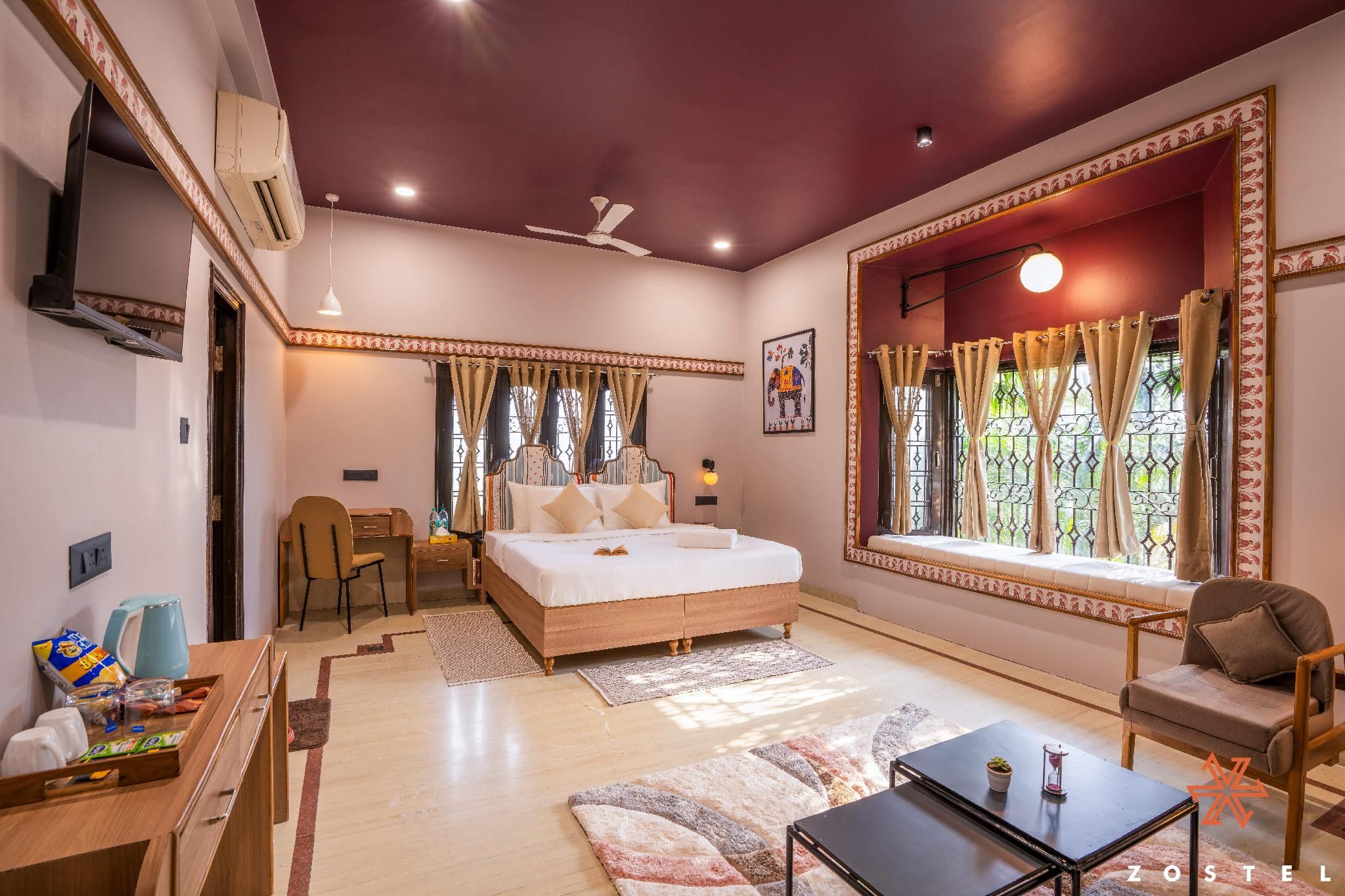 Zostel Indore Superior Deluxe Room