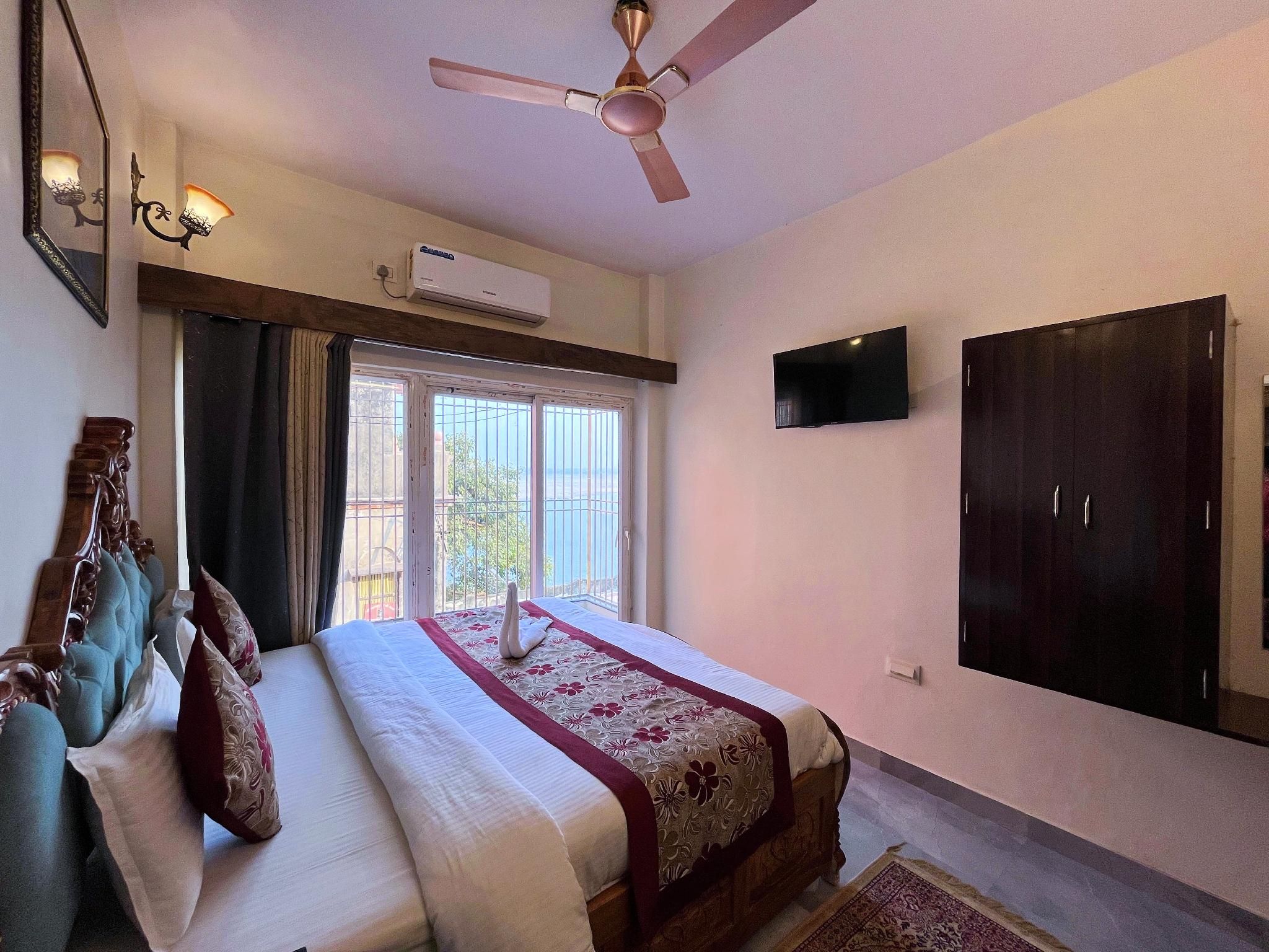 Hotel Royal Shantii Inn Deluxe River View 2