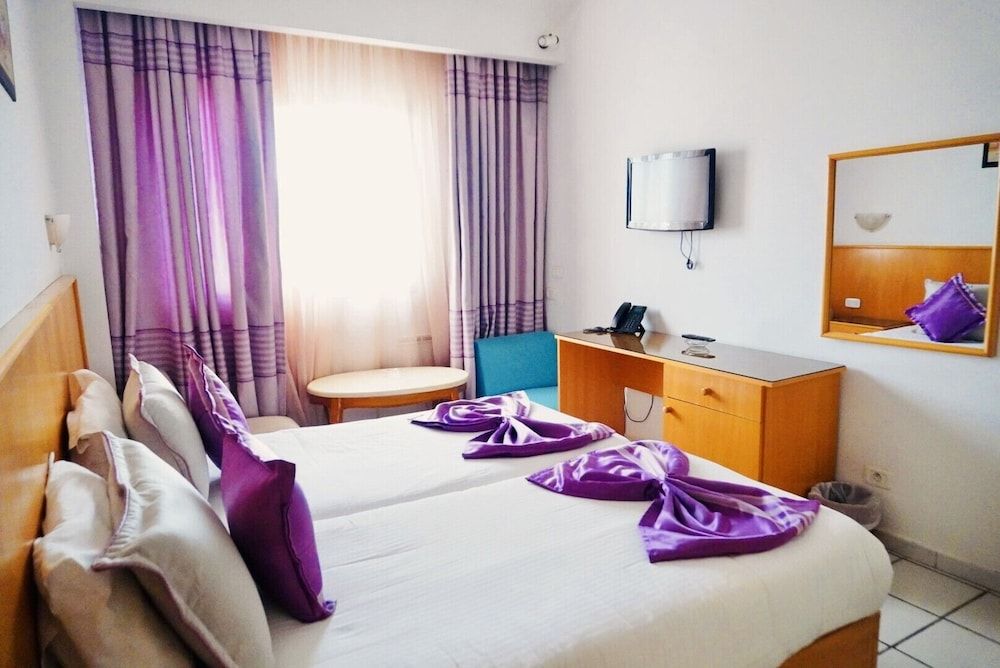 Le National Superior Twin Room 5