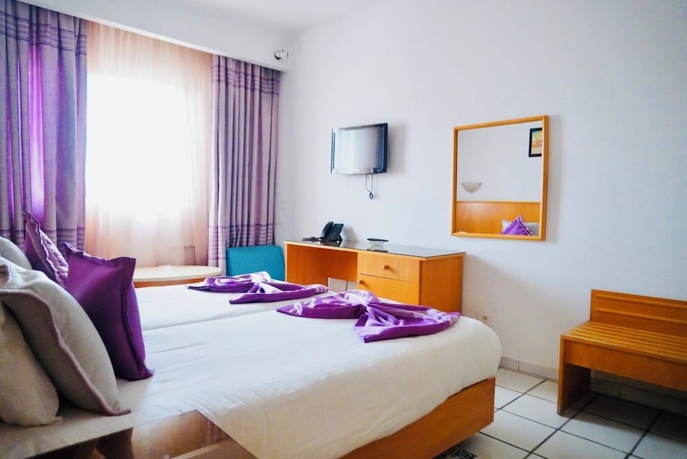 Le National Superior Twin Room 4