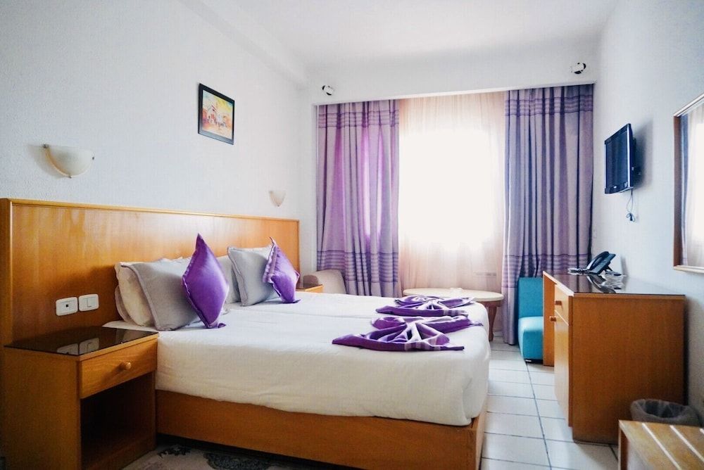 Le National Superior Twin Room 3