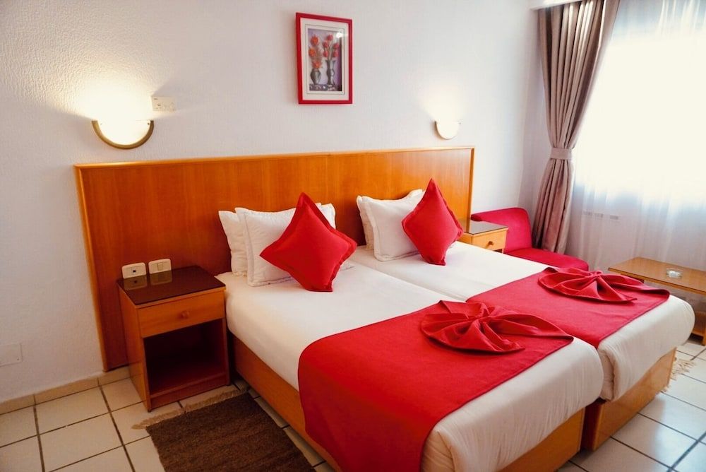 Le National Superior Twin Room 2