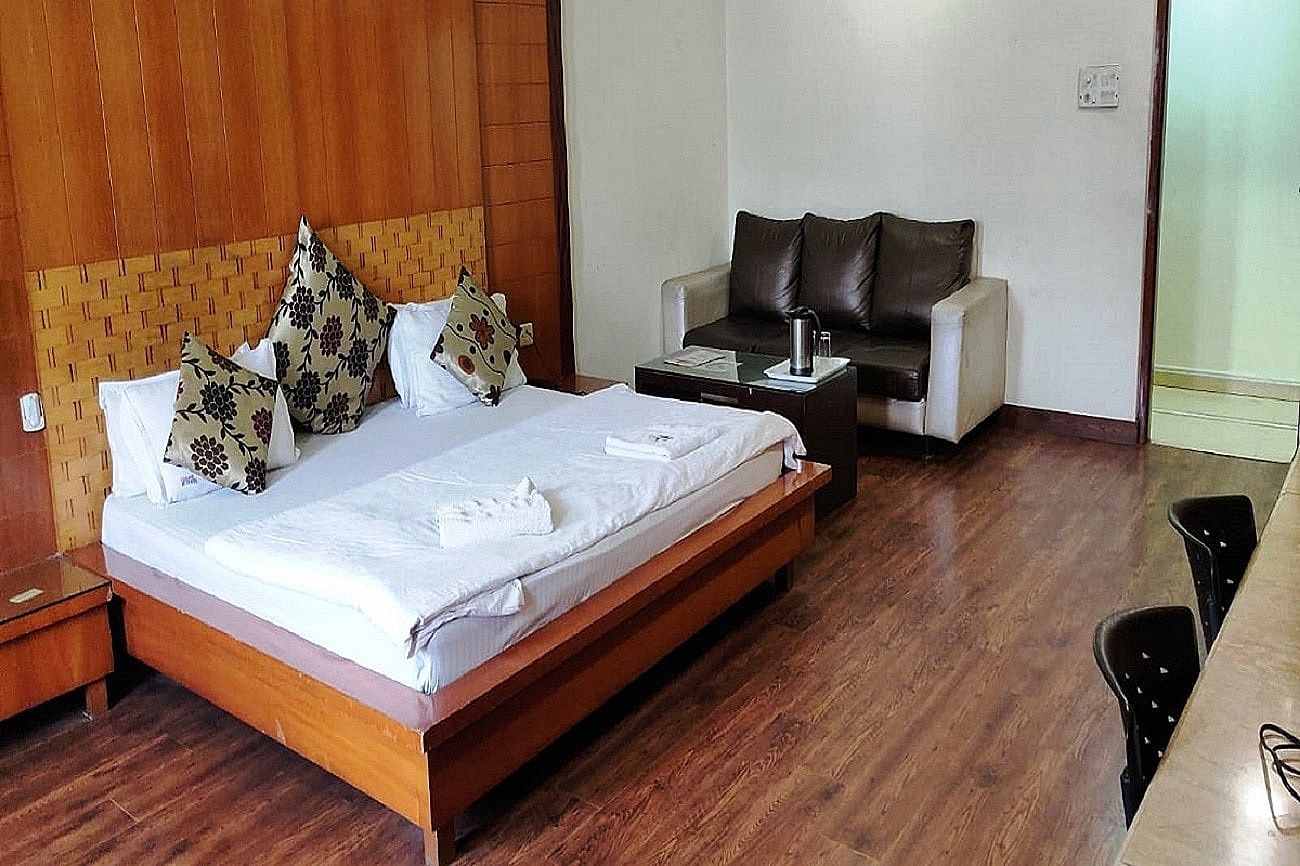 Hotel Mandakini Plaza Executive Room 4