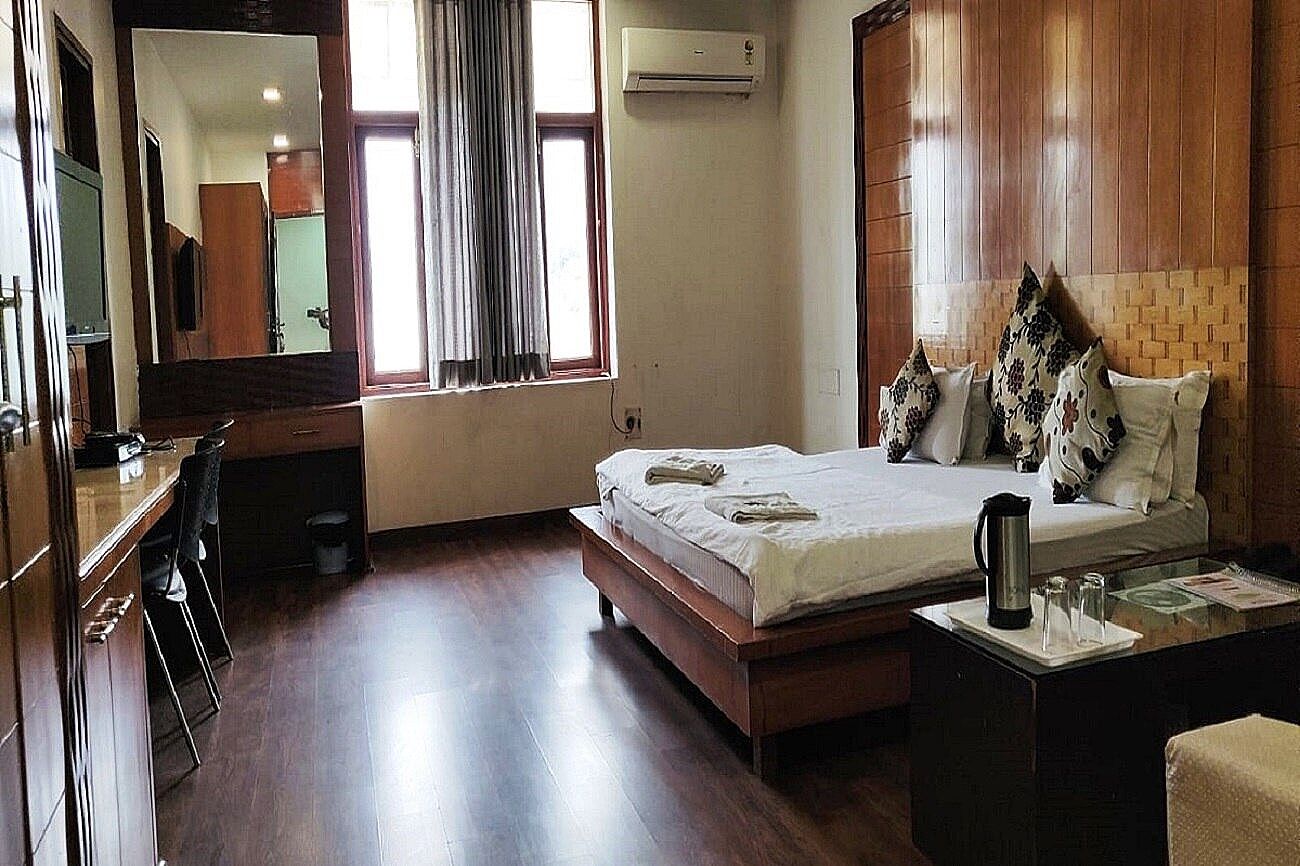 Hotel Mandakini Plaza Executive Room 3