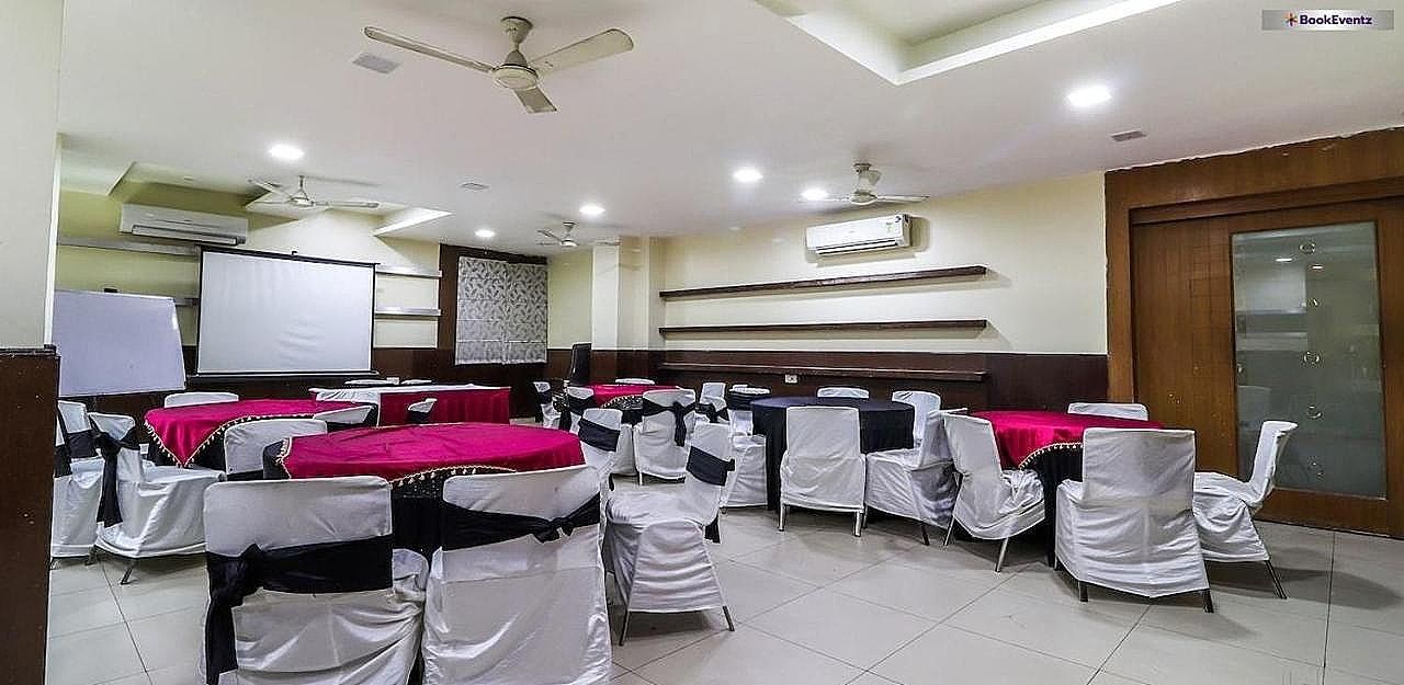 undefined Hotel Mandakini Plaza 8