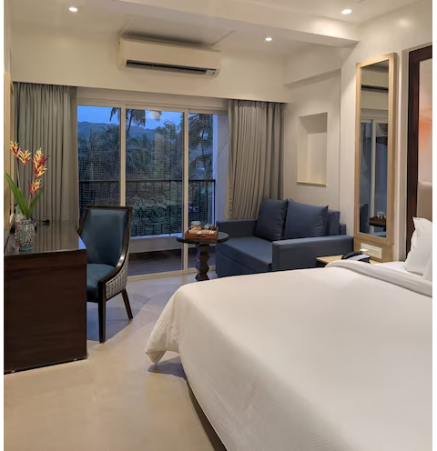 Meritas Grand Inn Meritas Signature Room With Balcony 2