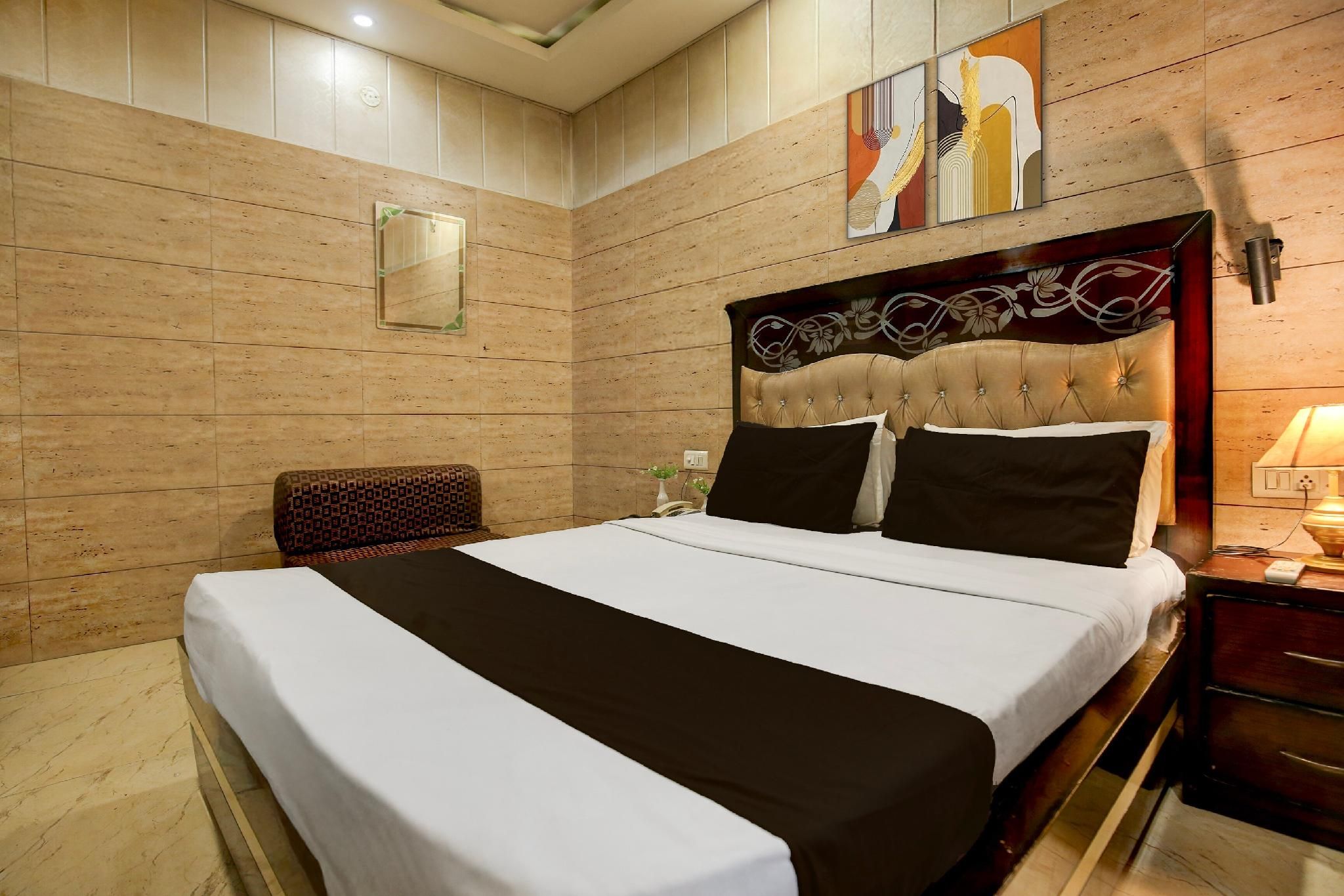 Hotel O by OYO Shere E Punjab Classic Triple Room 2