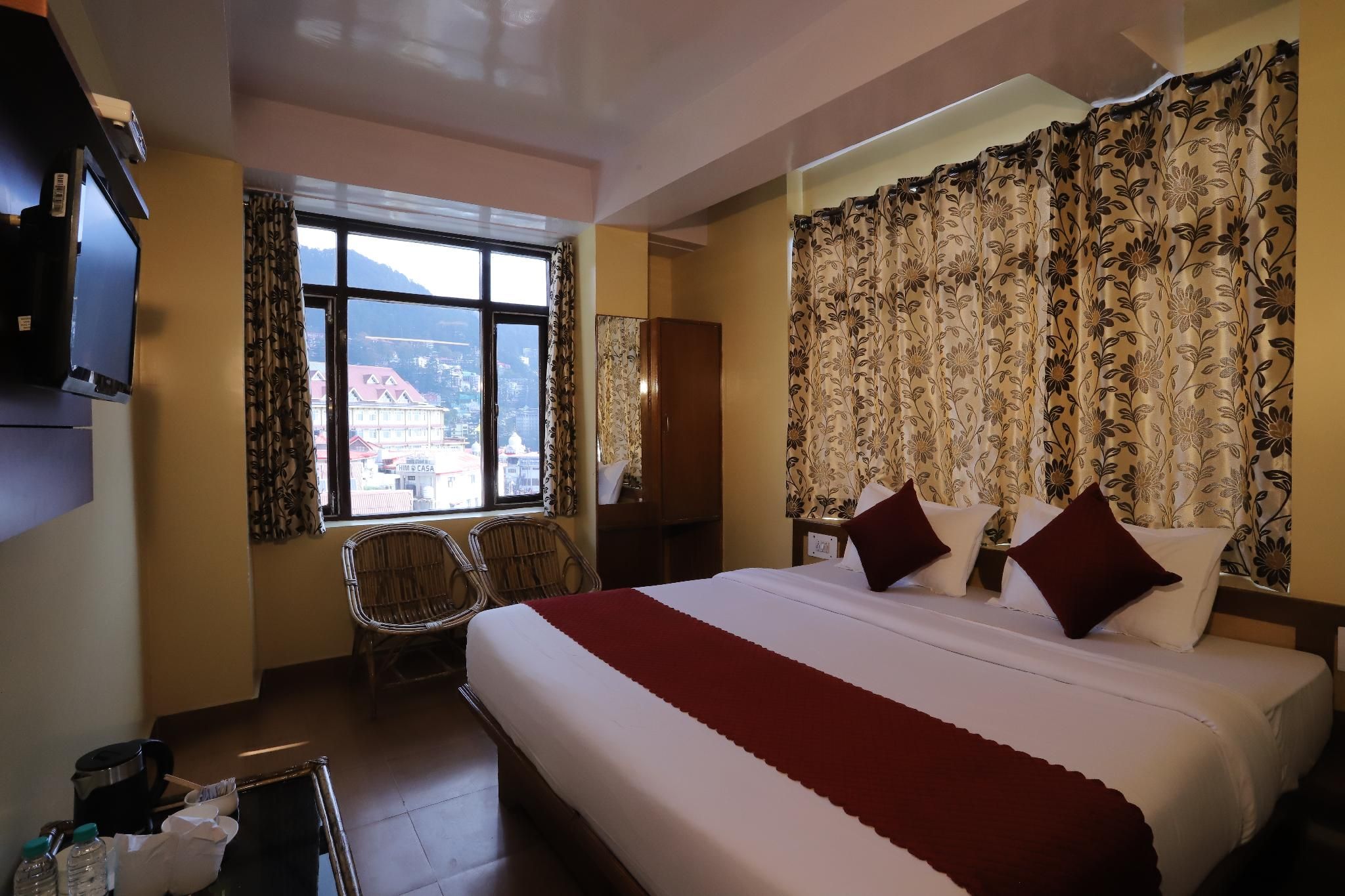 Harmony Sentiments Shimla (The Mall Road) Valley View Classic Room