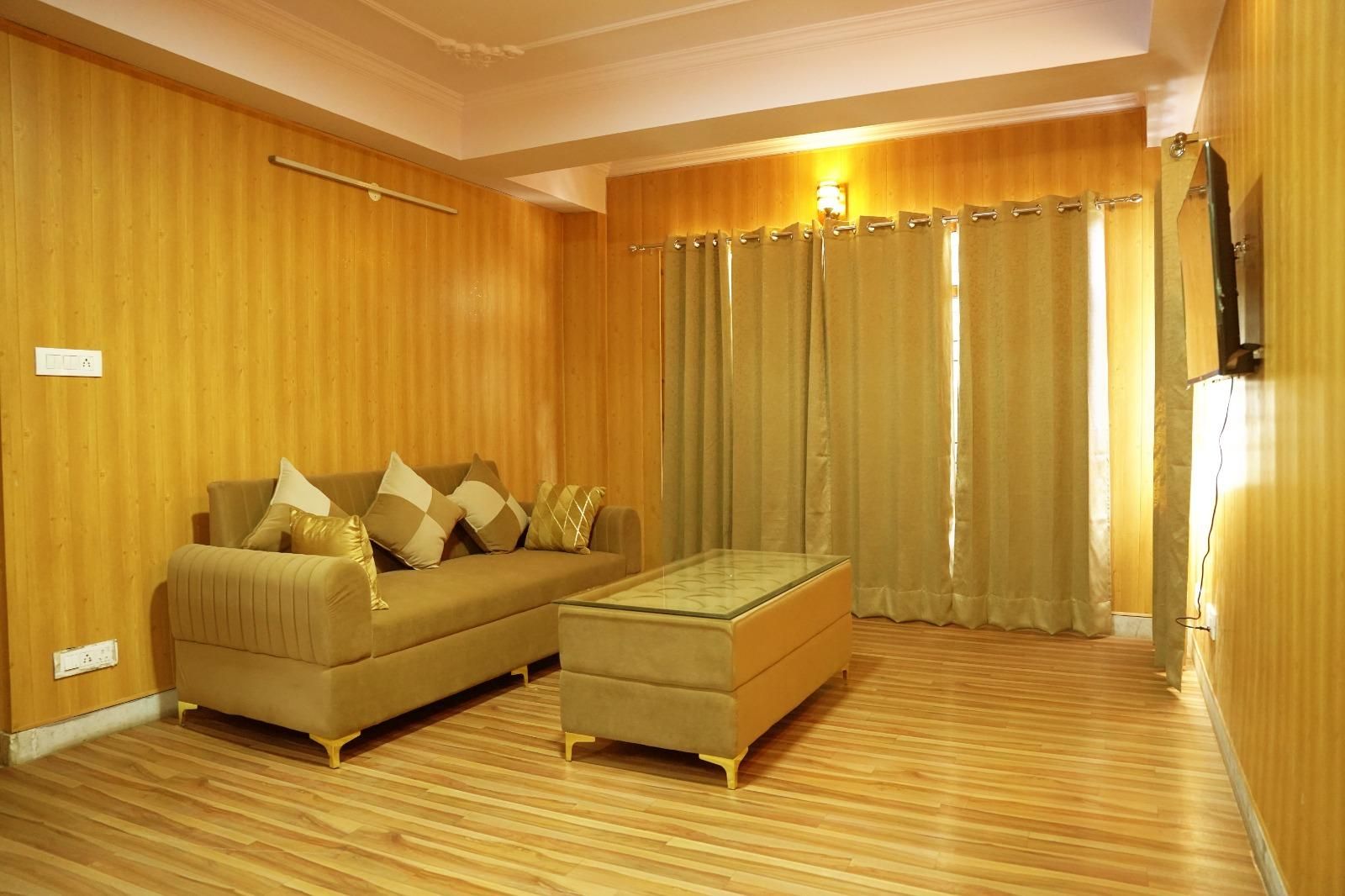 Hotel Himalayan Roots Family Room 3