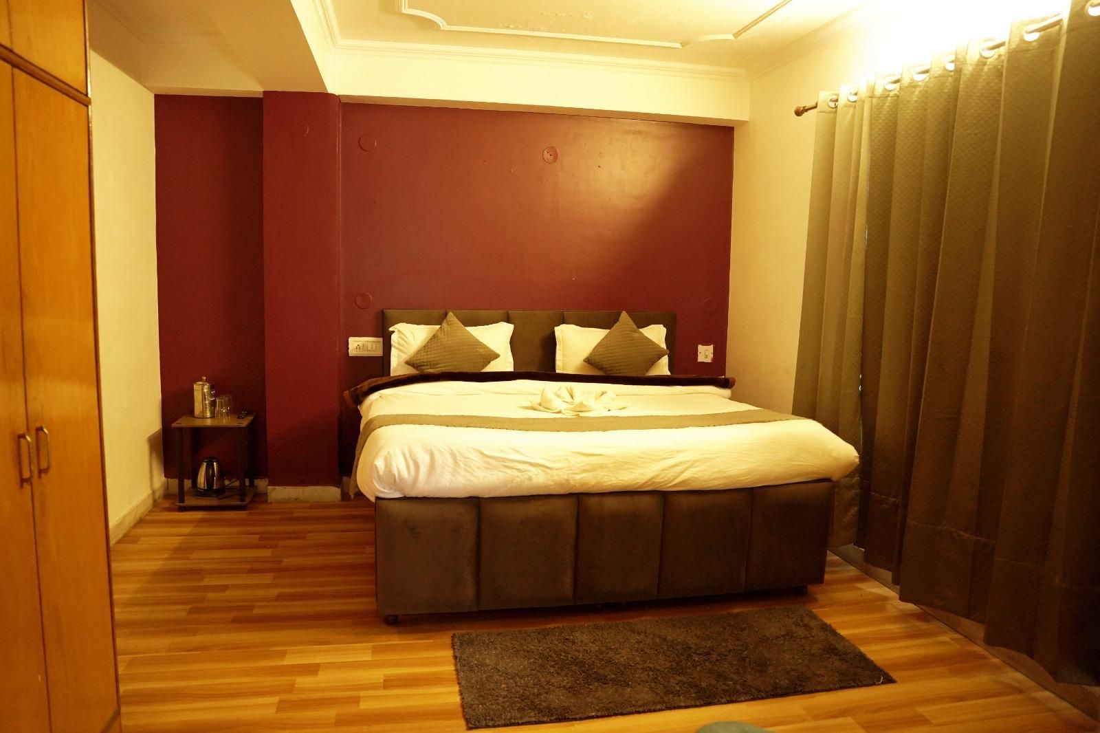 Hotel Himalayan Roots Family Room 2