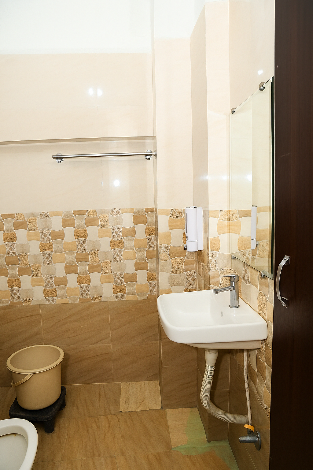 Hotel ShubhShree Deluxe 2